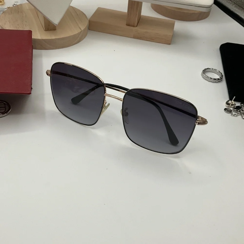 Tom Ford Sunglasses Women Gold Frame TF894